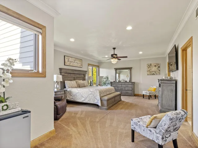 $799,000 | 635 West Pierre Lane, Port Washington, WI 53074