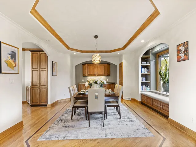 $799,000 | 635 West Pierre Lane, Port Washington, WI 53074