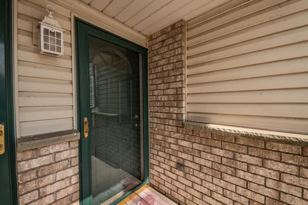 $325,000 | 622 Shepherds Drive, Unit 3, West Bend, WI 53090