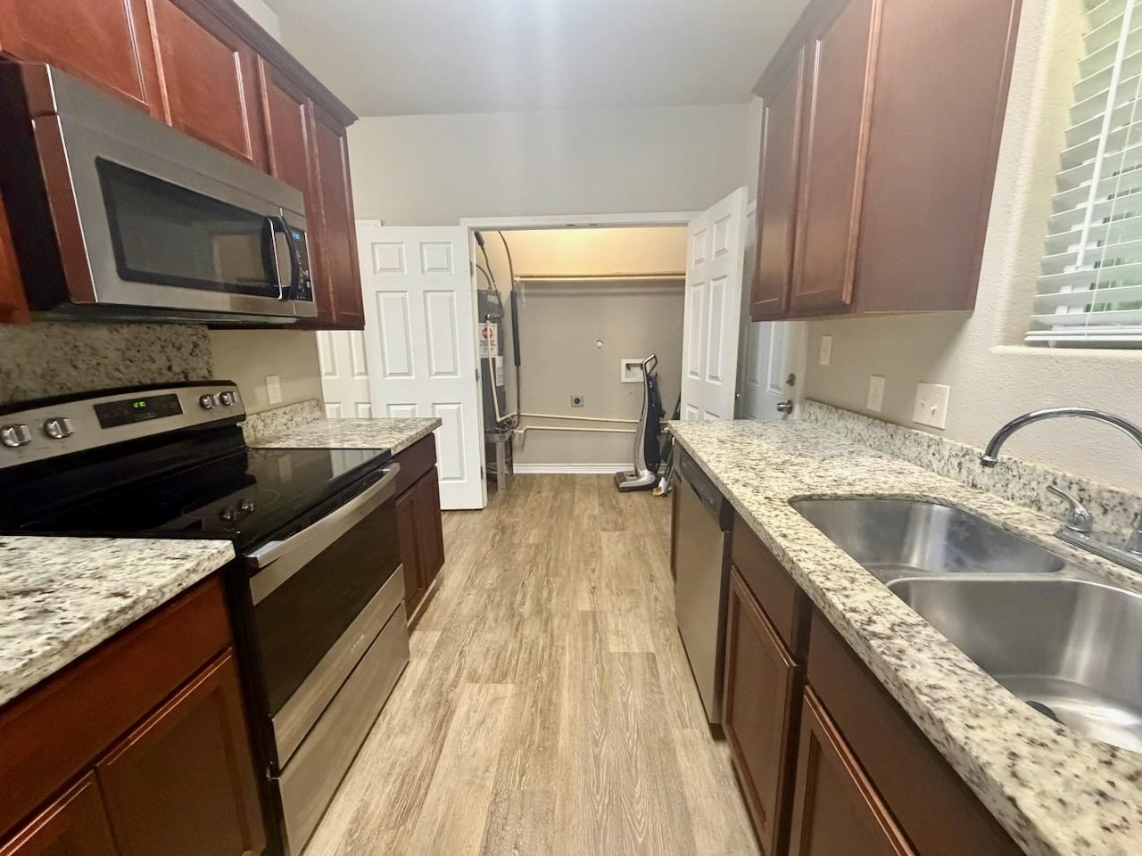 527 Old Silsbee Road, Unit 30 Lumberton, TX 77657 - Photo 11 of 22