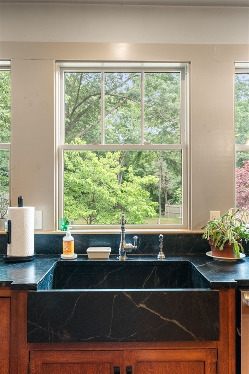 18 Shears Street Wrentham, MA 02093 - Photo 4 of 42