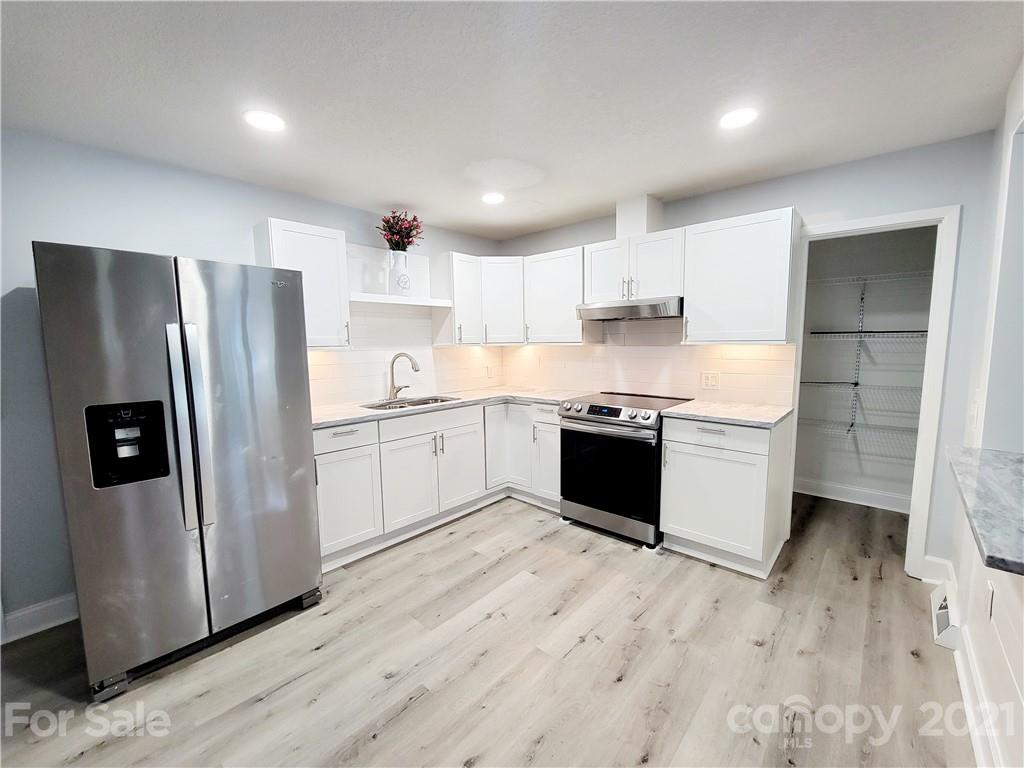 5130 Cinderella Road Charlotte, NC 28213 - Photo 14 of 22 Gallery Image 14