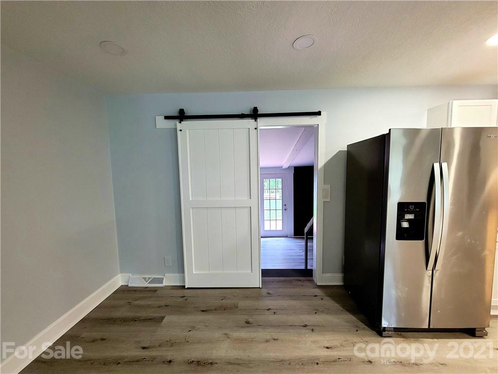 5130 Cinderella Road Charlotte, NC 28213 - Photo 15 of 22 Gallery Image 15