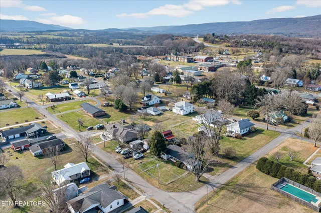 $139,900 | 203 Cherry, Pikeville, TN 37367