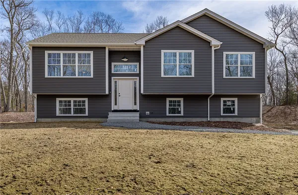 $639,000 | 197 Carpenter Road, Scituate, RI 02825