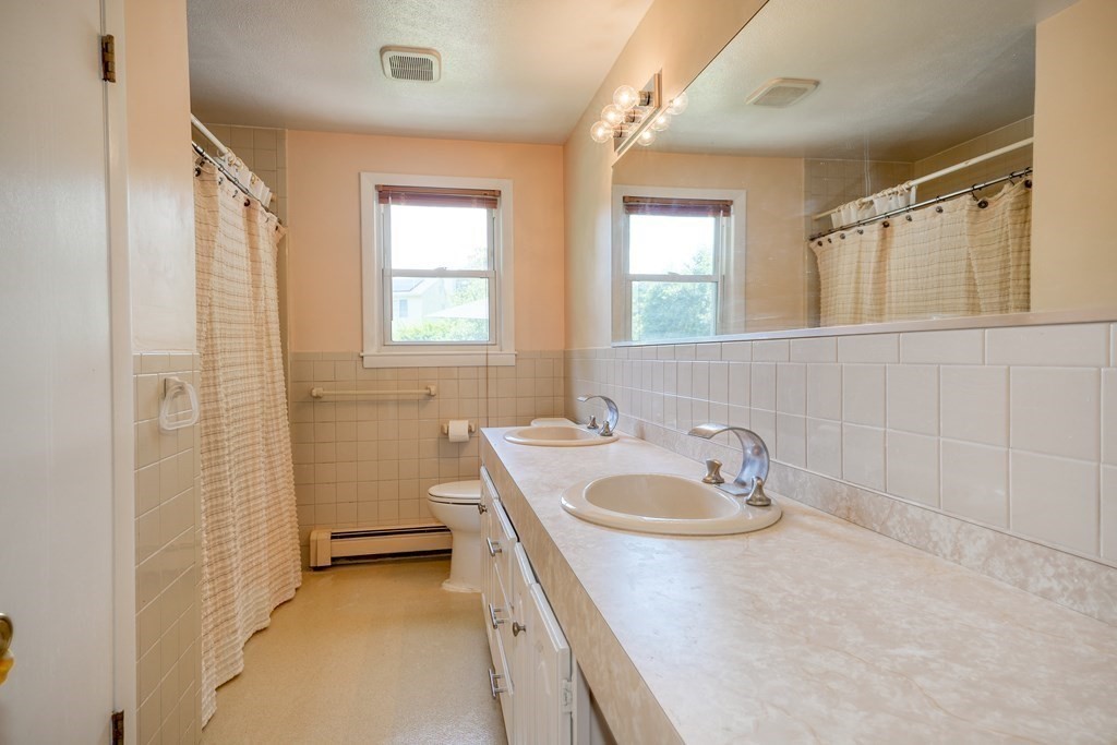 29 Braney Road Millbury, MA 01527 - Photo 15 of 35