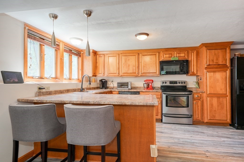 29 Braney Road Millbury, MA 01527 - Photo 18 of 35