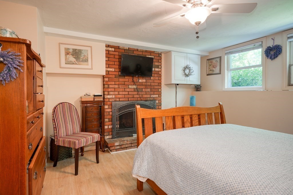 29 Braney Road Millbury, MA 01527 - Photo 20 of 35