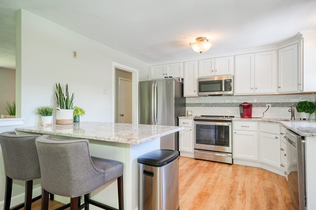 29 Braney Road Millbury, MA 01527 - Photo 7 of 35
