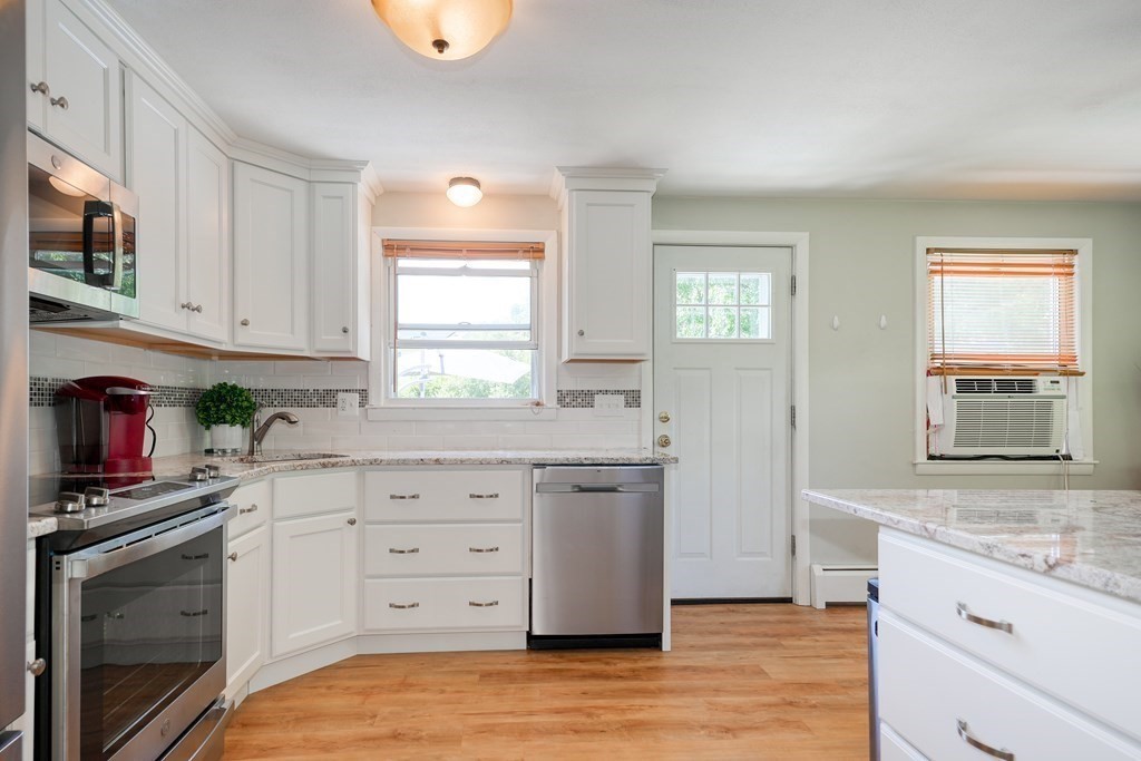 29 Braney Road Millbury, MA 01527 - Photo 8 of 35