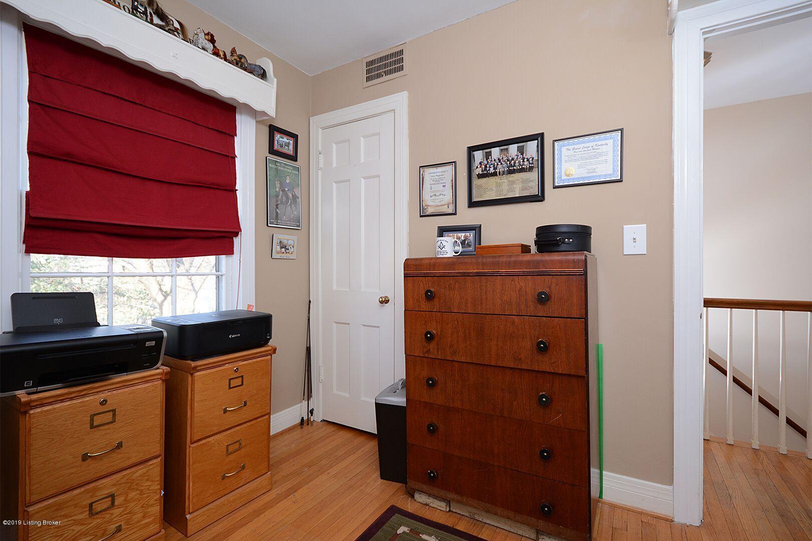 200 Tyne Road Louisville, KY 40207 - Photo 20 of 32 BEDROOM