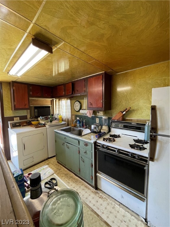 860 Ave C Ely, NV 89301 - Photo 3 of 18