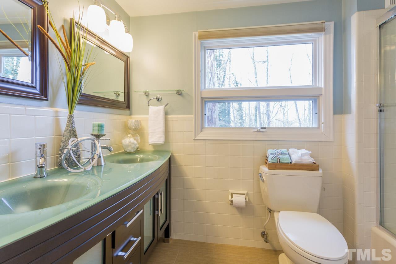 4105 Rowan Street Raleigh, NC 27609 - Photo 17 of 21