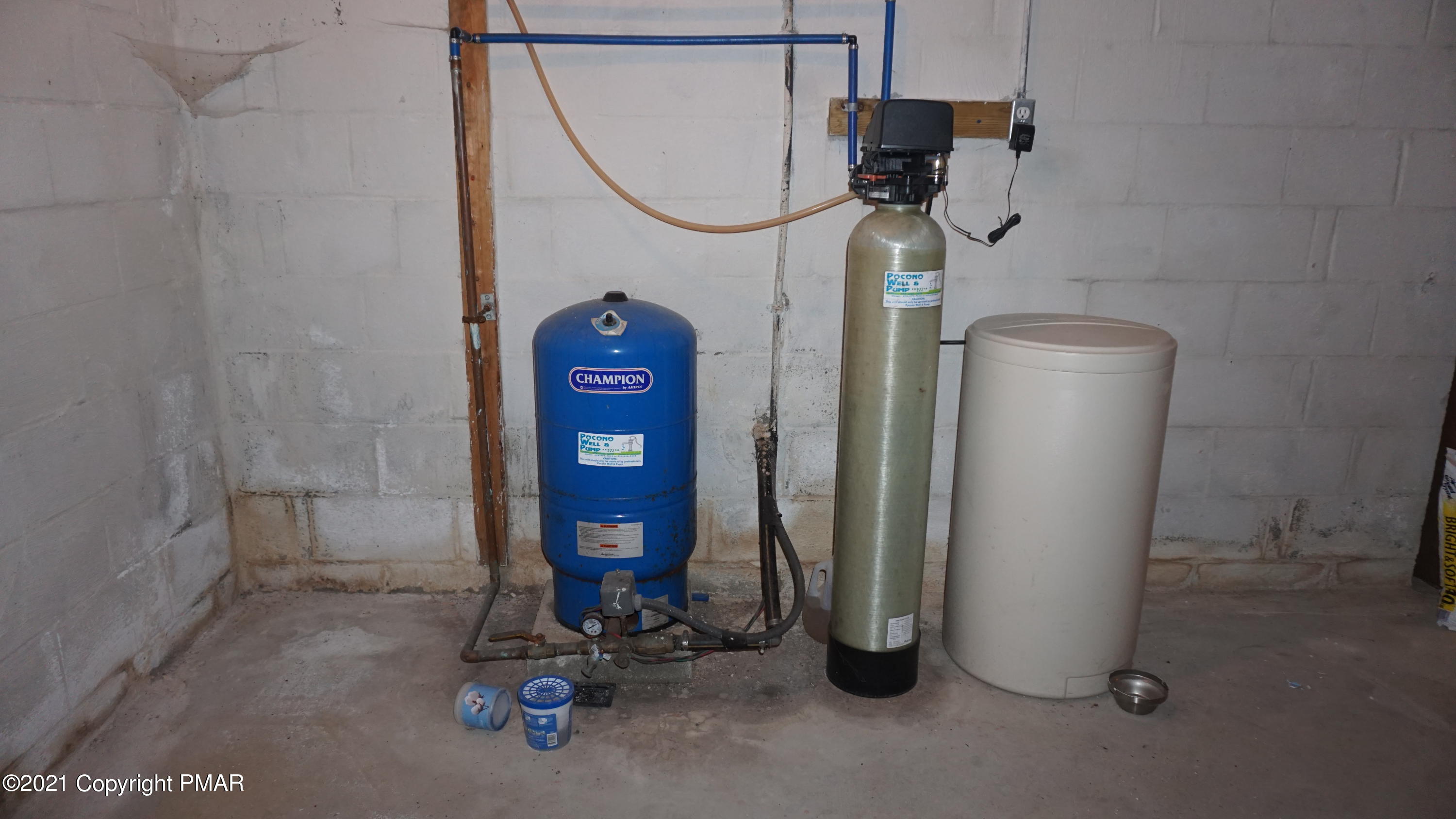 398 Gold Finch Road Bushkill, PA 18324 - Photo 20 of 24 a view of a room with gym equipment