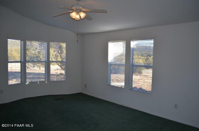 220 West Craig Road Seligman, AZ 86337 - Photo 3 of 12 Living Room