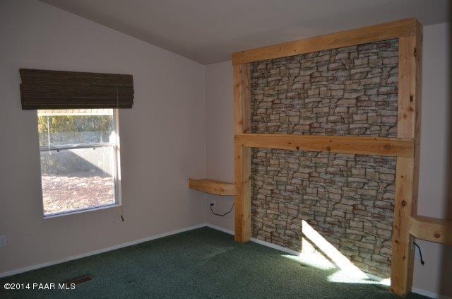 220 West Craig Road Seligman, AZ 86337 - Photo 7 of 12 Master Bed