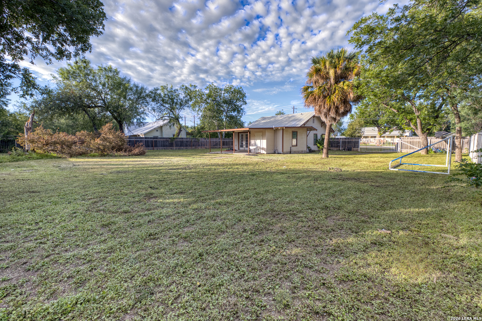 1231 North High Street Uvalde, TX 78801 - Photo 25 of 28