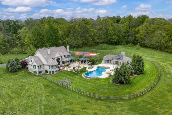 $3,750,000 | 15675 Cothelstone Lane, Chagrin Falls, OH 44022