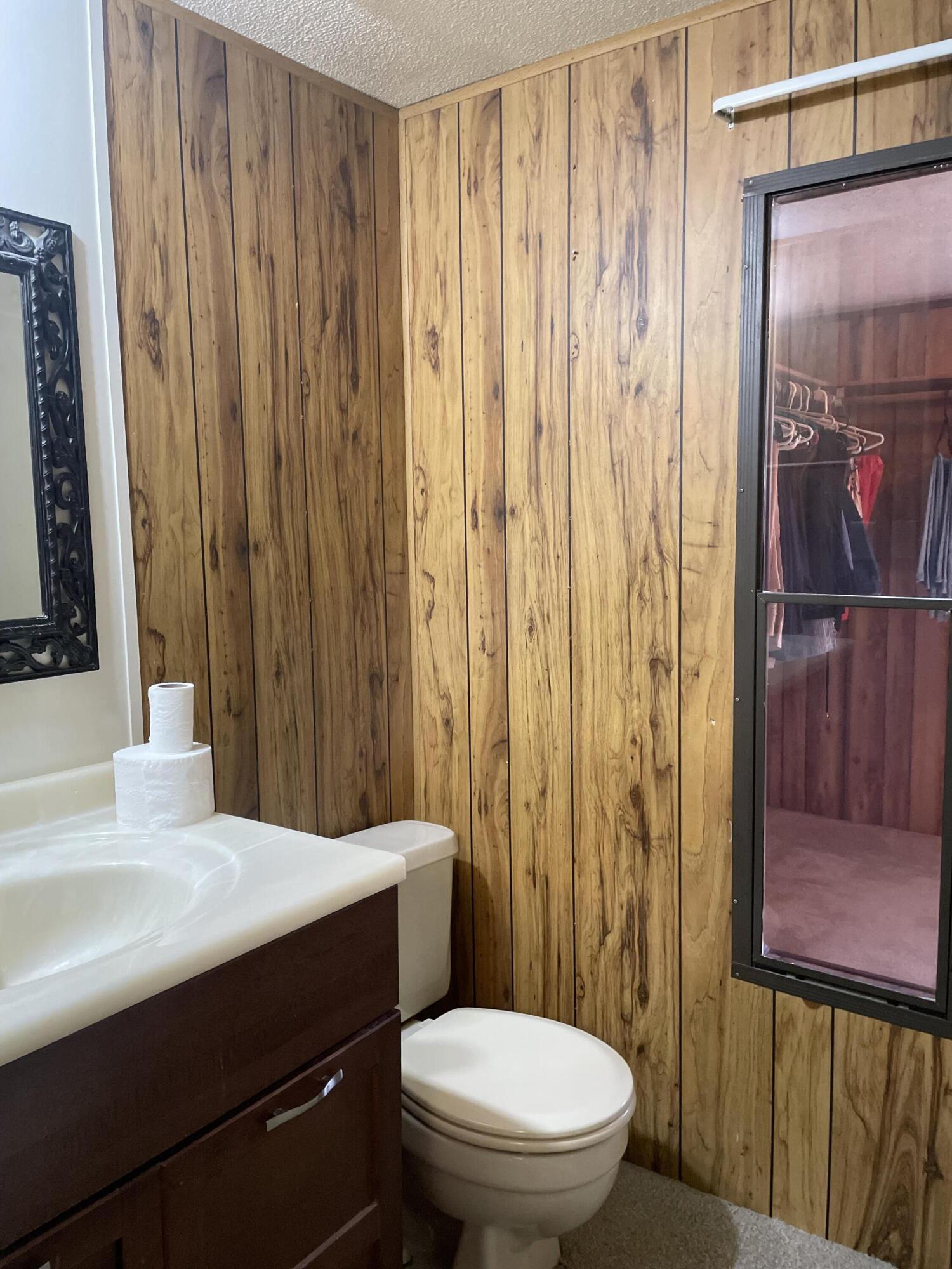 1035 Oyler Road Hardy, VA 24101 - Photo 18 of 70 Bathroom with garden tub