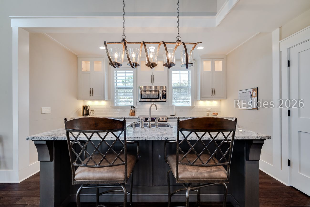 36 Oldfield Village Road Bluffton, SC 29909 - Photo 52 of 85 Cottage island kitchen
