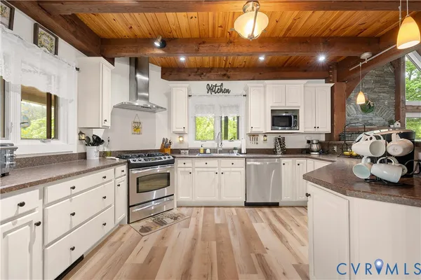 $610,000 | 405 Horsley Lane, Gladstone, VA 24553