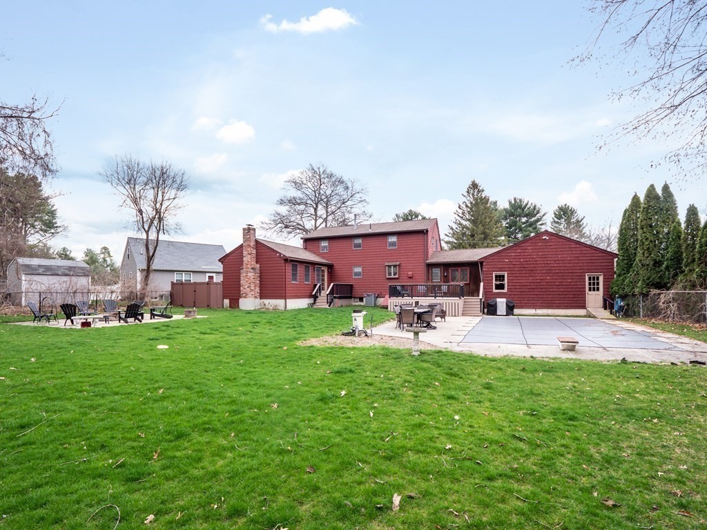7 Garnet Road Billerica, MA 01821 - Photo 40 of 42