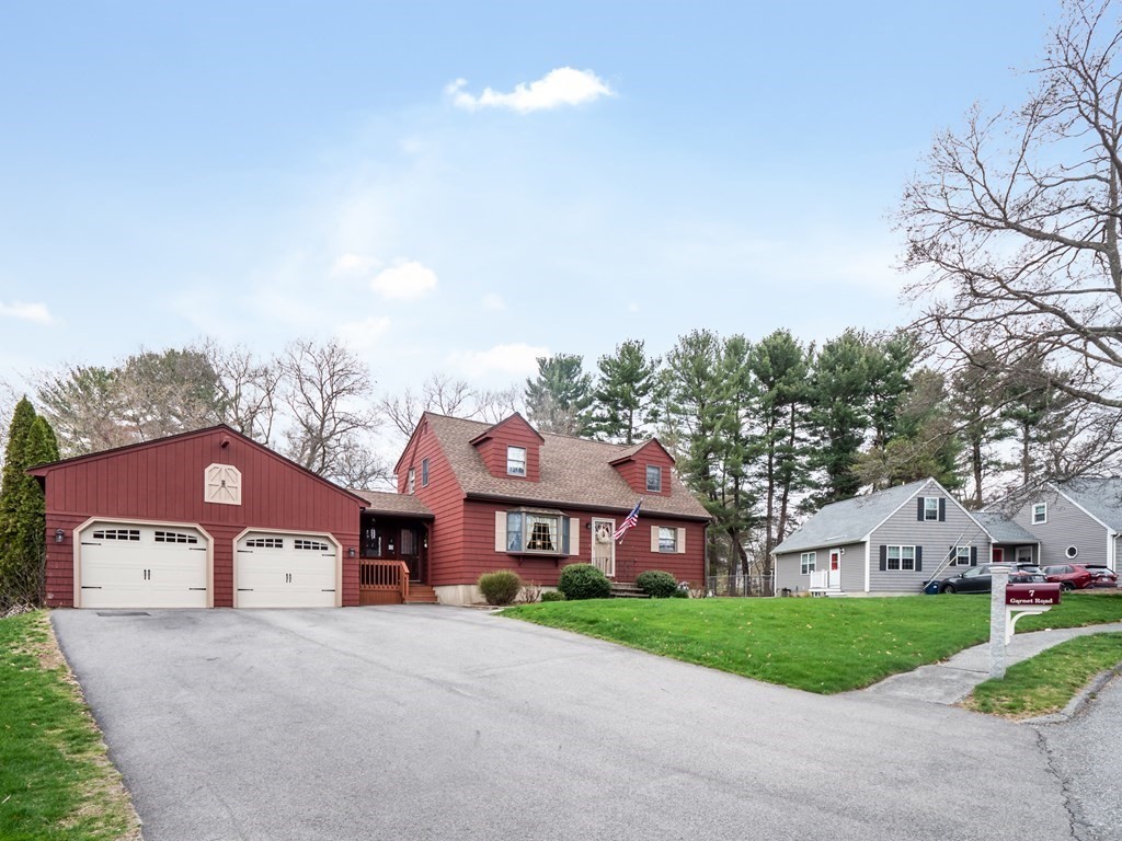 7 Garnet Road Billerica, MA 01821 - Photo 5 of 42