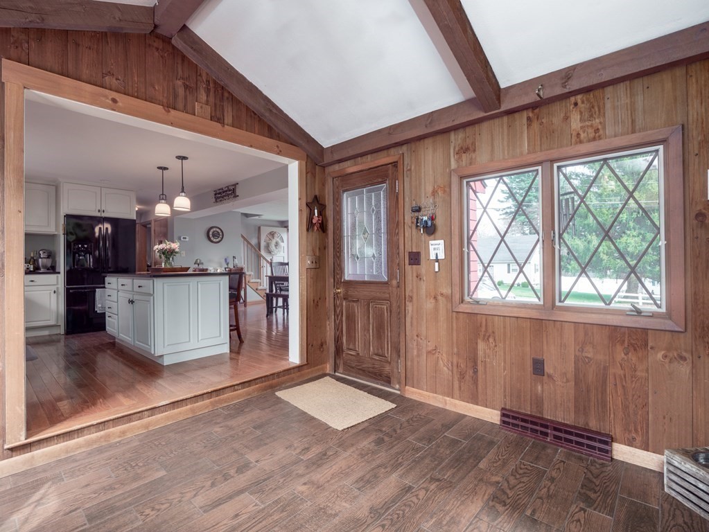 7 Garnet Road Billerica, MA 01821 - Photo 6 of 42