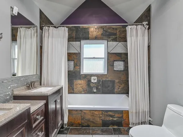 $250,000 | 2943 Garfield Avenue, Kansas City, MO 64109