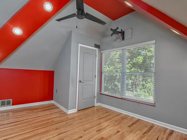 $250,000 | 2943 Garfield Avenue, Kansas City, MO 64109