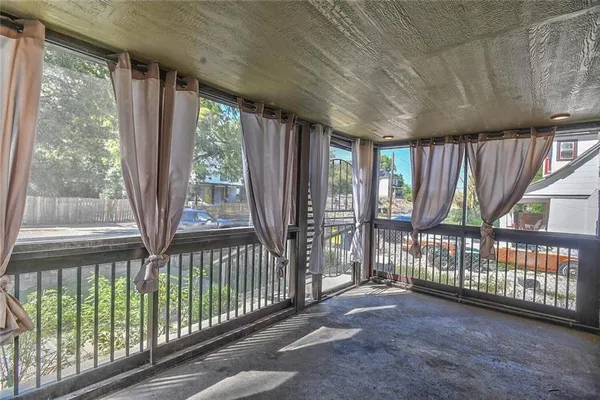 $250,000 | 2943 Garfield Avenue, Kansas City, MO 64109