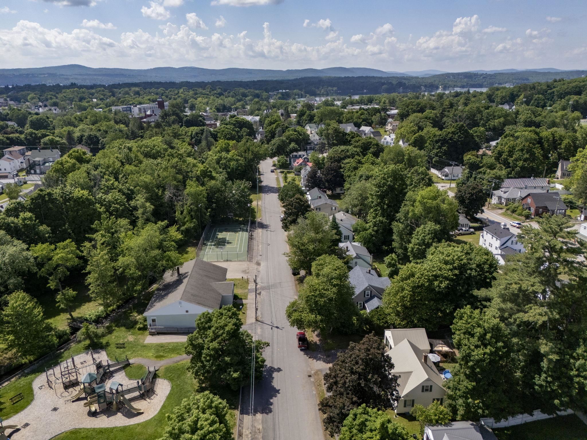 60 Crescent Street Laconia, NH 03246 - Photo 31 of 32