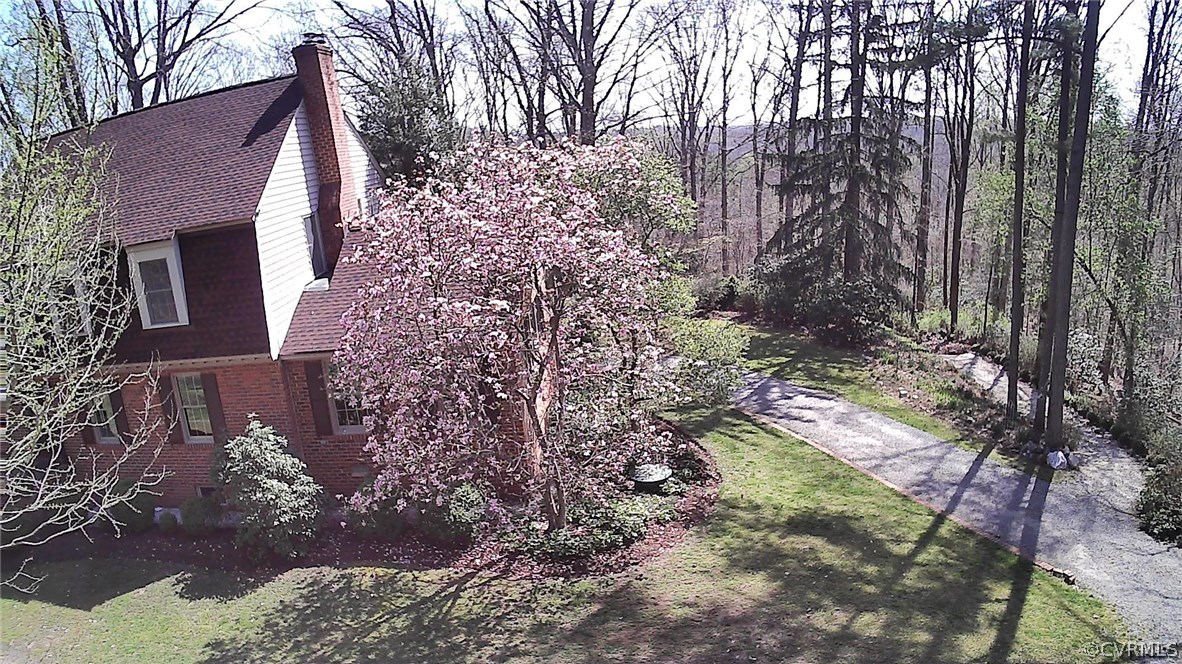 11422 Rhododendron Lane Doswell, VA 23047 - Photo 11 of 47 Gallery Image 11