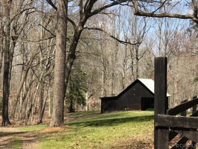 11422 Rhododendron Lane Doswell, VA 23047 - Photo 15 of 47 Three stall barn