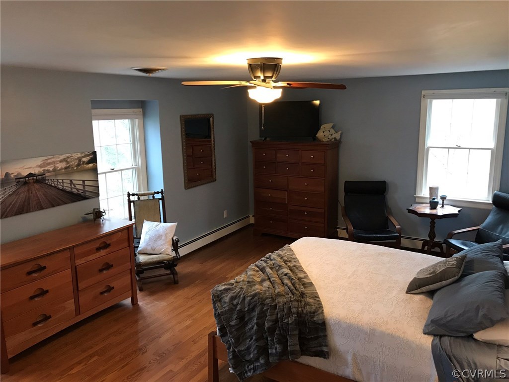 11422 Rhododendron Lane Doswell, VA 23047 - Photo 37 of 47 Upstairs bedroom