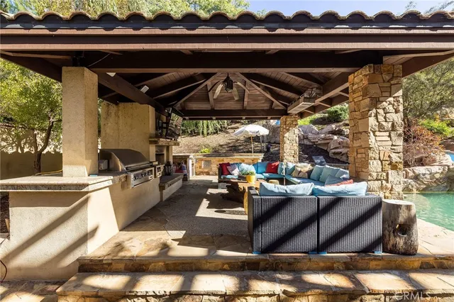 a view of a yard with snow