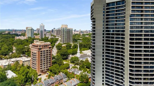 $1,085,000 | 2660 Peachtree Road Northwest, Unit 13F, Atlanta, GA 30305