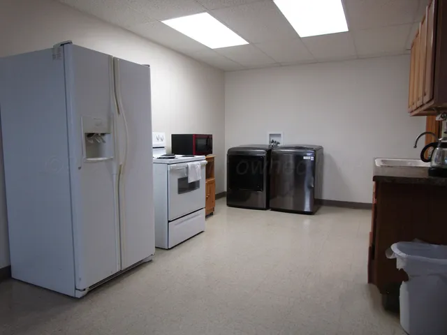 $1,000 | 704 Deahl Street, Borger, TX 79007