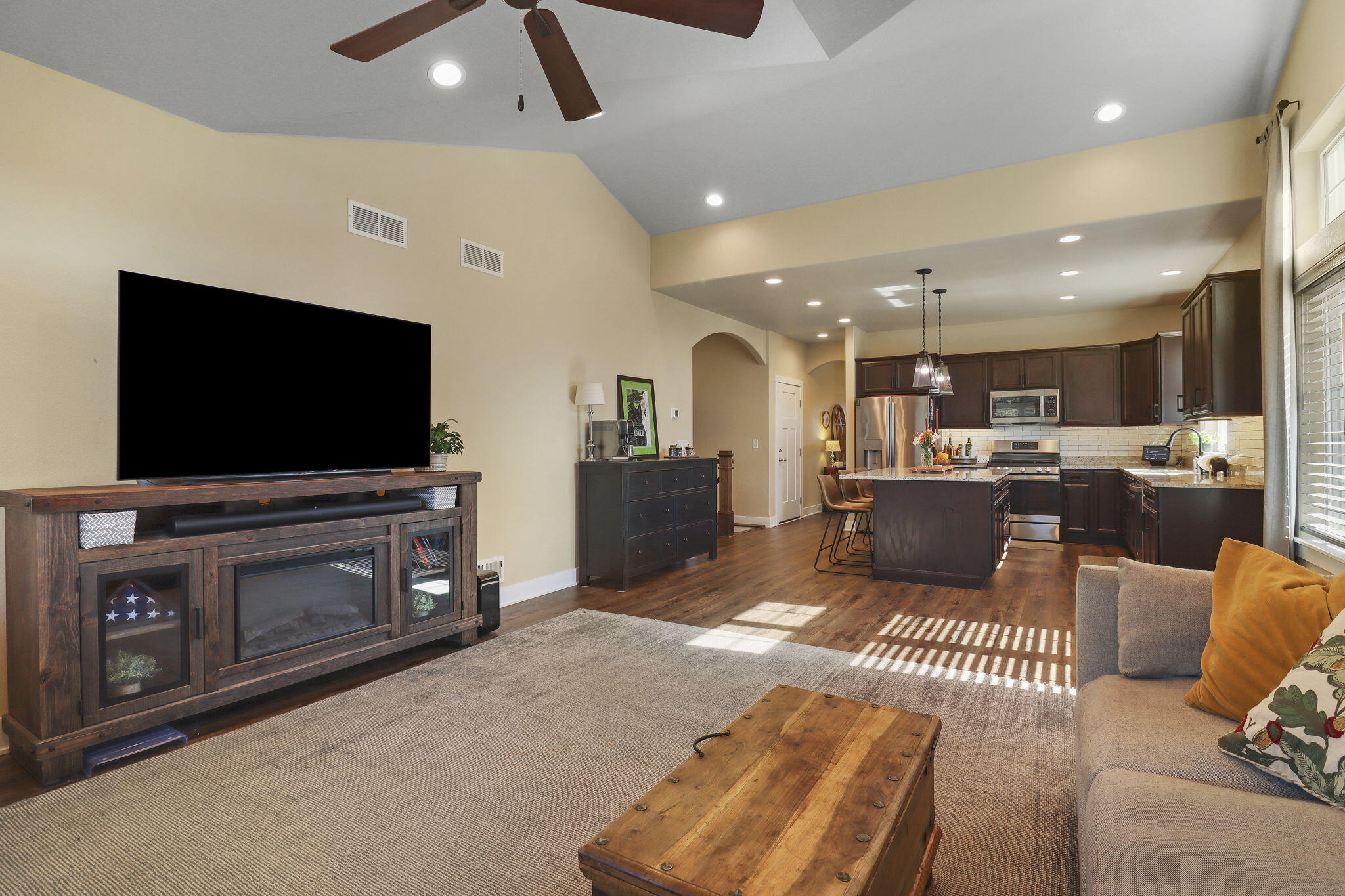 4753 South Cottage Lane Pleasant Prairie, WI 53158 - Photo 12 of 32 Lots of space in living area