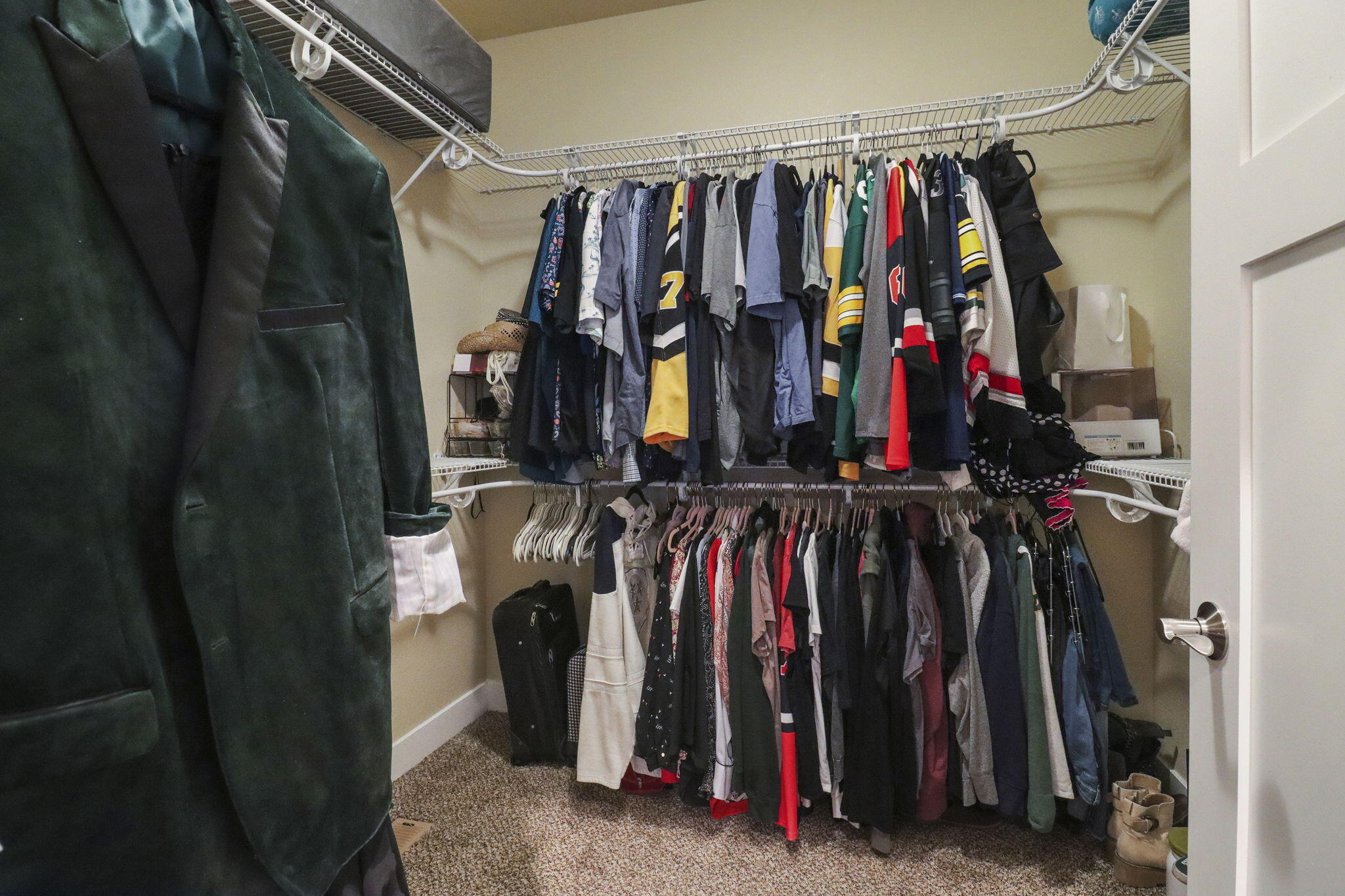 4753 South Cottage Lane Pleasant Prairie, WI 53158 - Photo 18 of 32 Primary walk in closet