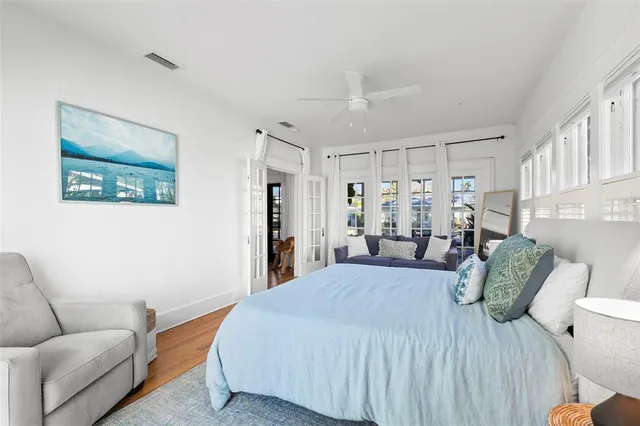 $1,095,000 | 416 14th Avenue Northeast, St. Petersburg, FL 33701