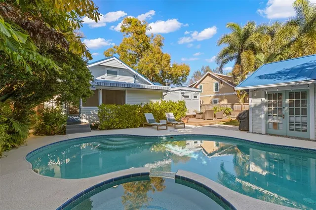 $1,095,000 | 416 14th Avenue Northeast, St. Petersburg, FL 33701