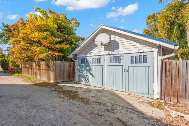 $1,095,000 | 416 14th Avenue Northeast, St. Petersburg, FL 33701