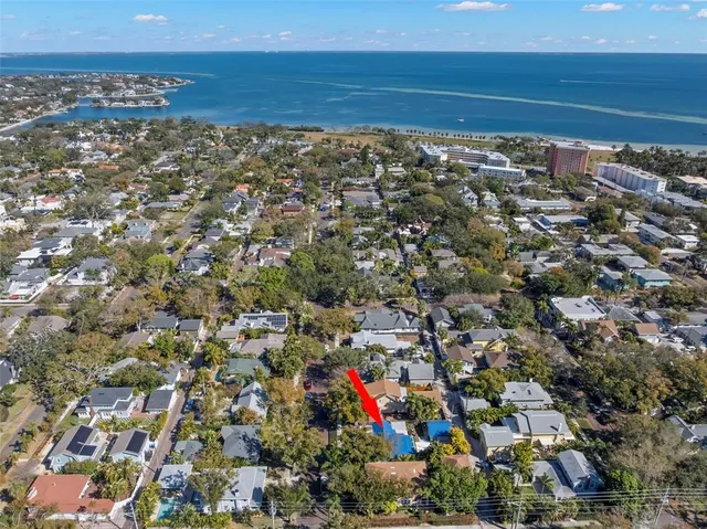 $1,095,000 | 416 14th Avenue Northeast, St. Petersburg, FL 33701