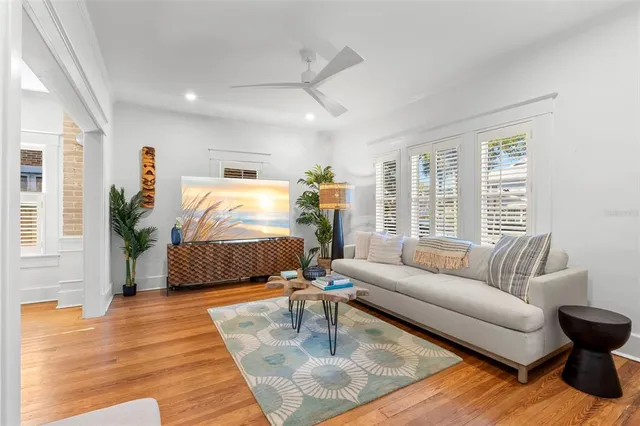 $1,095,000 | 416 14th Avenue Northeast, St. Petersburg, FL 33701