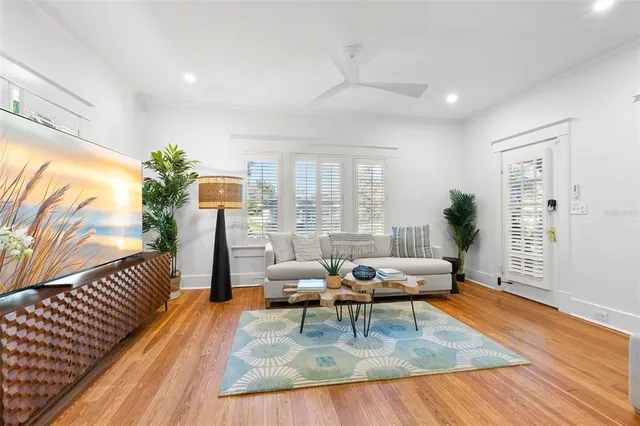 $1,095,000 | 416 14th Avenue Northeast, St. Petersburg, FL 33701