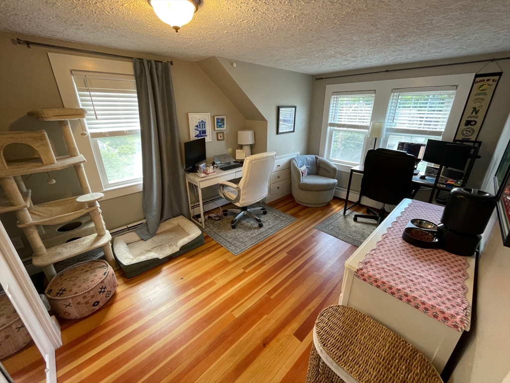 20 Oak Road Medford, MA 02155 - Photo 19 of 28