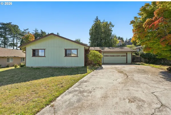 $349,000 | 2273 Virginia Avenue, North Bend, OR 97459