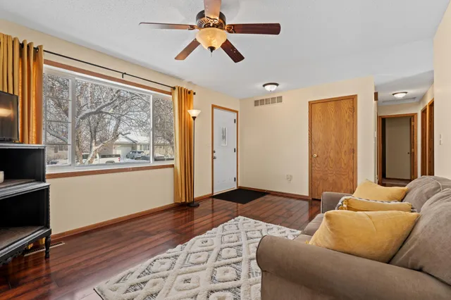 $289,900 | 1909 2nd Avenue Northeast, Stewartville, MN 55976