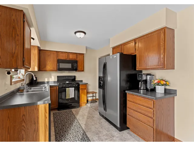 $289,900 | 1909 2nd Avenue Northeast, Stewartville, MN 55976